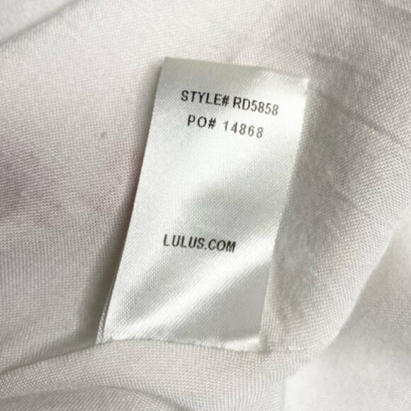 Lulus Radiating Beauty White Floral Print Wrap Dress size Medium - Picture 10 of 12